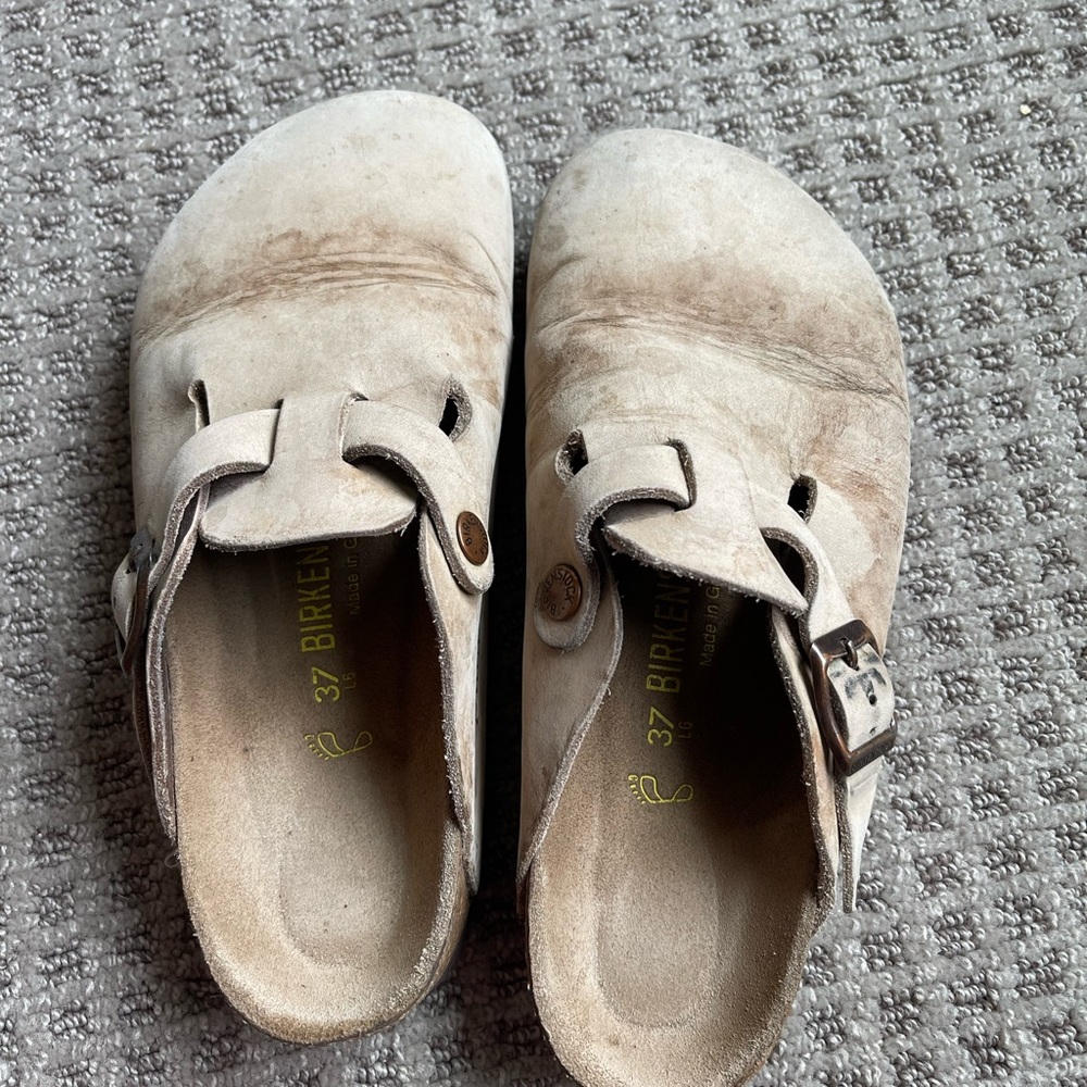 Birkenstock Papillo (Boston) mules.